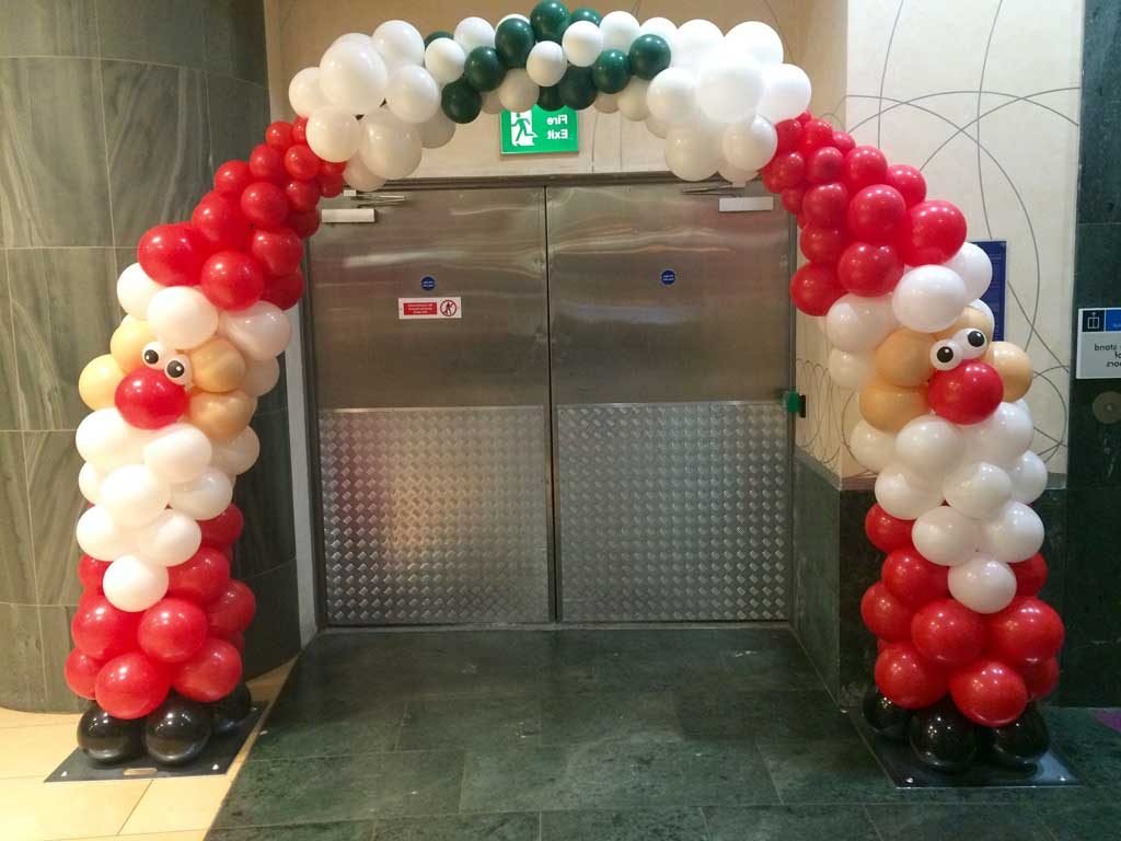 Paket Dekorasi Balon Natal Dan Tahun Baru Termurah 2 balon dekorasi gapura tema natal untuk mall dan toko
